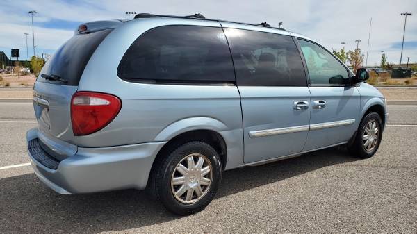 2005 Chrysler Town & Country for sale in Albuquerque, NM – photo 4