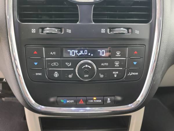 2015 Chrysler Town & Country Touring-L! Htd Seats! Backup Cam! DVD!... for sale in Suamico, WI – photo 16