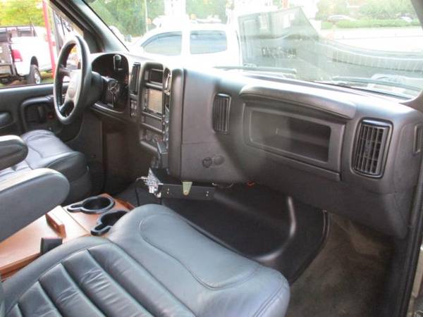 2005 Chevrolet C4E042 C4500 KODIAK CREW , SLEEPER CAB HAULER TRUCK for sale in south amboy, NJ – photo 12