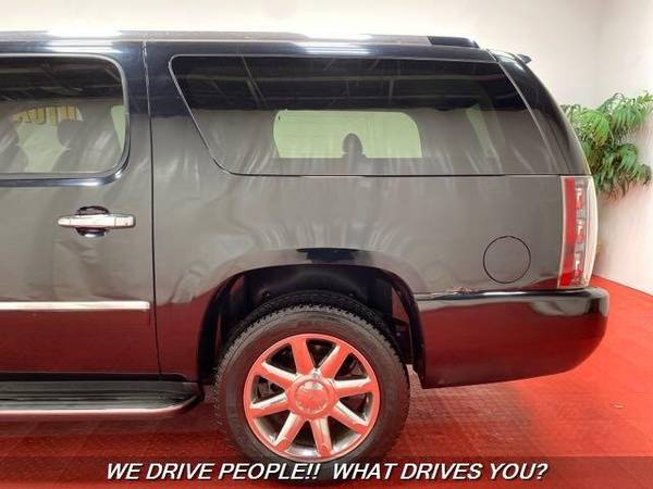 2011 GMC Yukon XL Denali AWD Denali XL 4dr SUV We Can Get You for sale in Temple Hills, District Of Columbia – photo 12