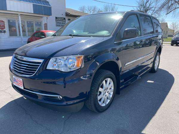2014 Chrysler Town and Country/Amerivan Handicap Conversion for sale in Grand Forks, ND – photo 2