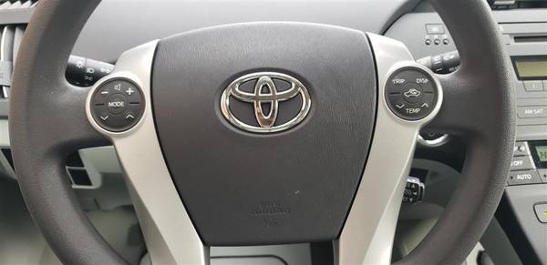 2011 Toyota Prius 5dr HB III (TOP RATED DEALER AWARD 2018 ! for sale in Waterbury, NY – photo 13
