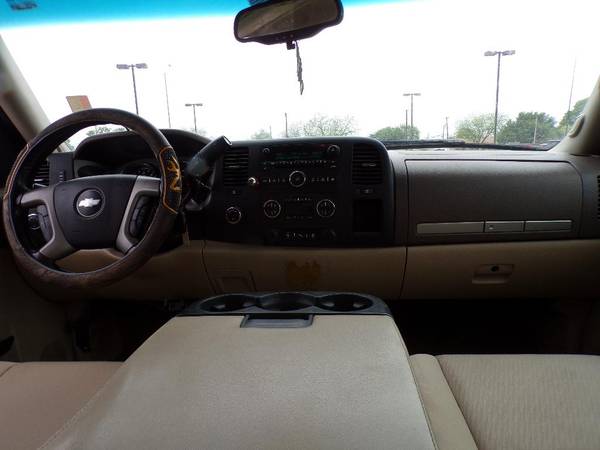 2013 Chevrolet Chevy Silverado LT - - by dealer for sale in Brownwood, TX – photo 17