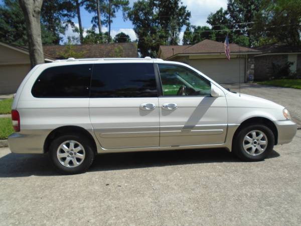 2004 Kia Sedona Ex-Private owner / Reliable for sale in Spring, TX – photo 4