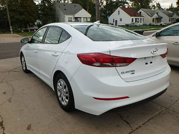 2017 Hyundai Elantra SE Sedan Elantra Hyundai for sale in Detroit, MI – photo 3