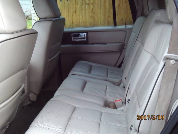 2007 Lincoln Navigator with 3.73 axle ratio - cars & trucks - by... for sale in Vancouver, OR – photo 8