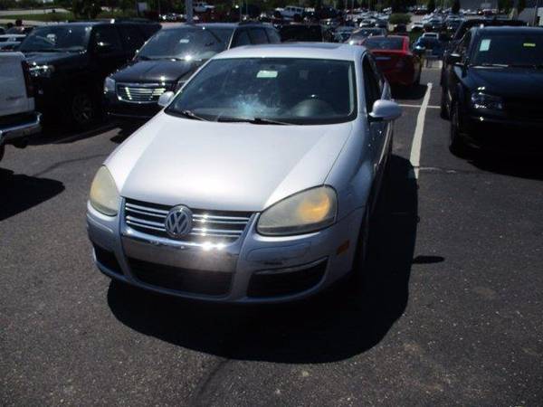 2008 Volkswagen Jetta Sedan SE - sedan - - by dealer for sale in Cincinnati, OH – photo 2
