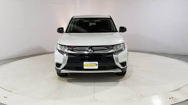 2017 *Mitsubishi* *Outlander* *ES S-AWC* Diamond Whi - cars & trucks... for sale in Jersey City, NY – photo 8
