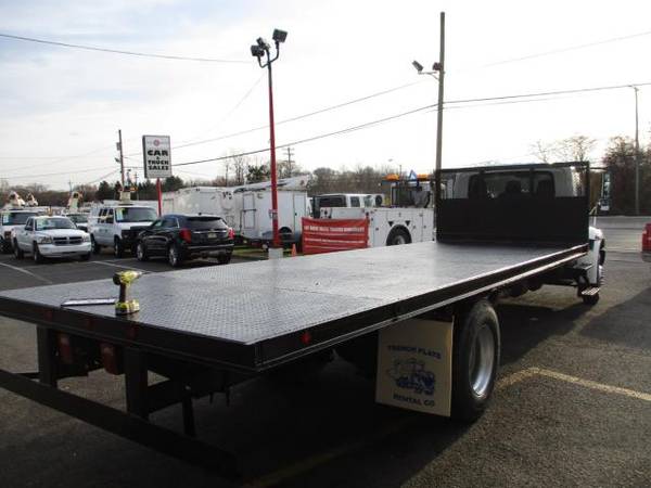 2012 International 4300 24 FOOT FLAT BED ** NON-CDL, NO AIR BRAKES... for sale in south amboy, MI – photo 3