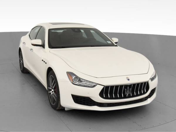 2018 Maserati Ghibli S Q4 Sedan 4D sedan White - FINANCE ONLINE -... for sale in Wayzata, MN – photo 16