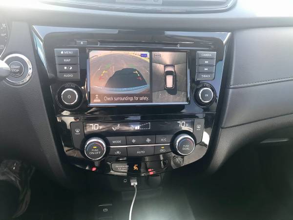 2020 Nissan Rogue SV - - by dealer - vehicle for sale in Lockport, IL – photo 13