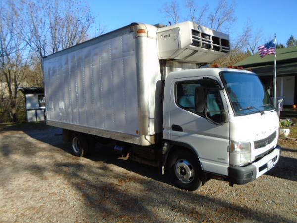 2014 Mitsubishi FE reefer/box truck - cars & trucks - by dealer -... for sale in Cumming, GA 30040, GA – photo 7