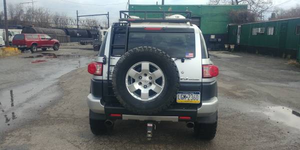 2007 Toyota FJ Cruiser - cars & trucks - by owner - vehicle... for sale in Blue Bell, PA – photo 5
