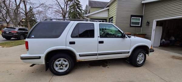 Chevrolet Blazer 1998 - cars & trucks - by owner - vehicle... for sale in Stevens Point, WI – photo 6