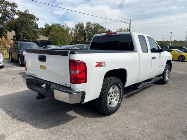 2013 CHEVY SILVERADO Z71 4x4 extended cab for sale in Fort Worth, TX – photo 4