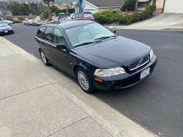 2004, Volvo v40, clean title, current reg, smog, low miles 131, k for sale in Hercules, CA – photo 2