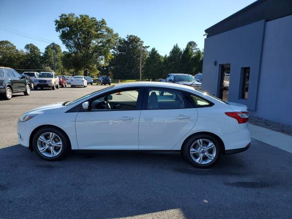 2014 Ford Focus SE sedan - NEW TIRES, CLEAN CARFAX, WARRANTY INCLUDED! for sale in Raleigh, NC – photo 9