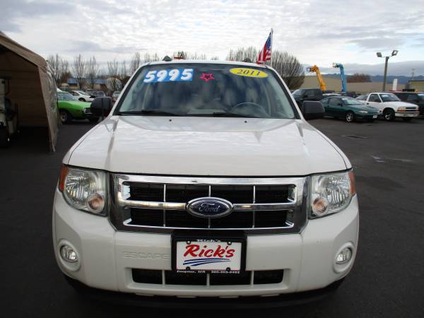 2011 FORD ESCAPE XLT 4X4 - cars & trucks - by dealer - vehicle... for sale in Longview, OR – photo 11