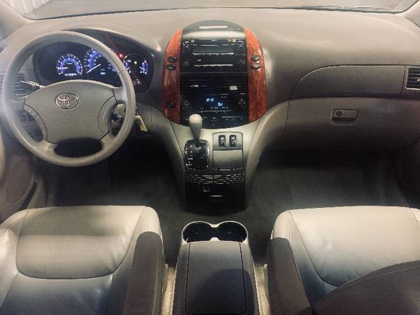 2007 Toyota Sienna XLE FWD for sale in Madison, WI – photo 20