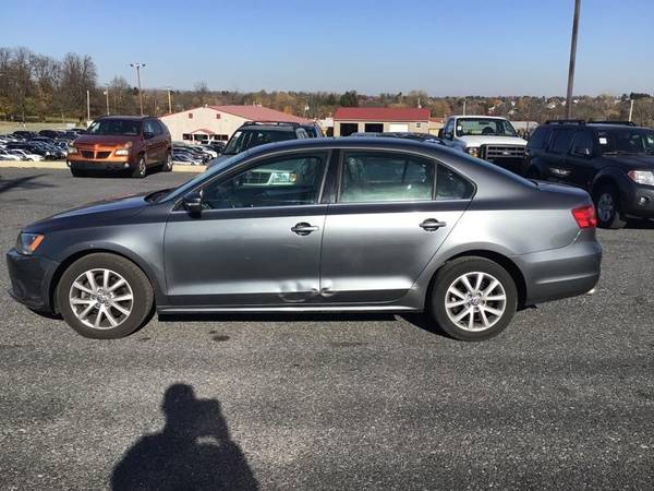 2014 VOLKSWAGEN JETTA SE*UP FOR AUCTION* - cars & trucks - by dealer... for sale in Whitehall, PA – photo 2
