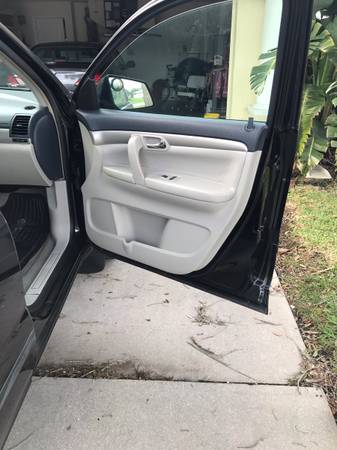 2008 Saturn Outlook - cars & trucks - by owner - vehicle automotive... for sale in Rotonda West, FL – photo 7