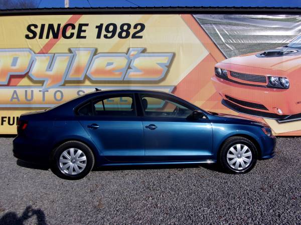 2015 Volkswagen Jetta 5 Speed 46,000 Miles - cars & trucks - by... for sale in Kittanning, PA – photo 6