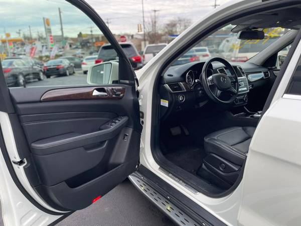 2013 MERCEDES-BENZ ML350. Only $76 per week! - cars & trucks - by... for sale in Elmont, NY – photo 13