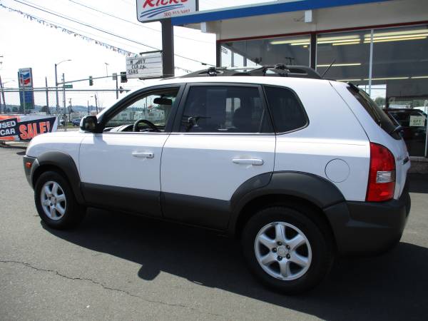 2005 HYUNDAI TUCSON - - by dealer - vehicle automotive for sale in Longview, OR – photo 13