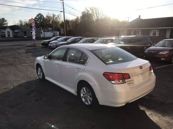 2011 Subaru Legacy - Financing Available! for sale in East Syracuse, NY – photo 3