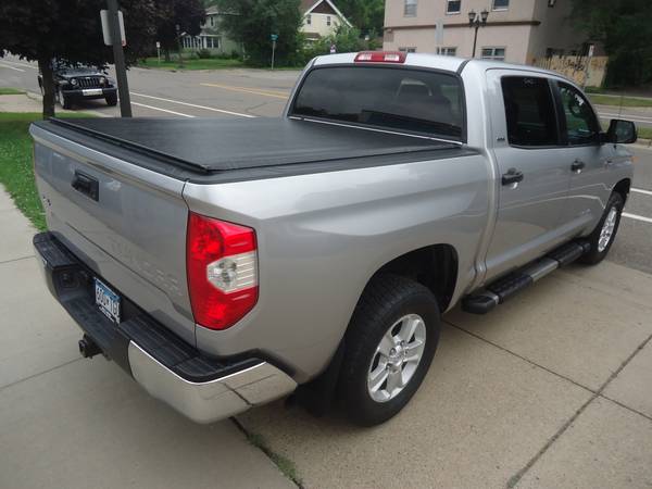 **2015 TOYOTA TUNDRA CREW MAX SR5 4X4 ** FINANCING*** for sale in ST.PAUL MN, MN – photo 10