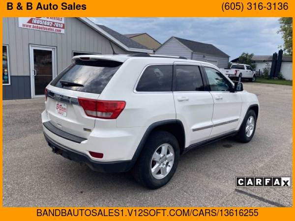 2012 Jeep Grand Cherokee Laredo 4x4 4dr SUV - cars & trucks - by... for sale in Brookings, SD – photo 7
