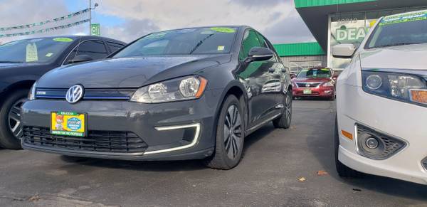 2016 Volkswagen e-Golf SE- cars & trucks - by dealer - vehicle... for sale in Albion, WA – photo 2