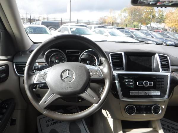 2014 MERCEDES BENZ GL 450**SUPER CLEAN**MUST SEE**FINANCING AVAILABLE* for sale in Detroit, MI – photo 12