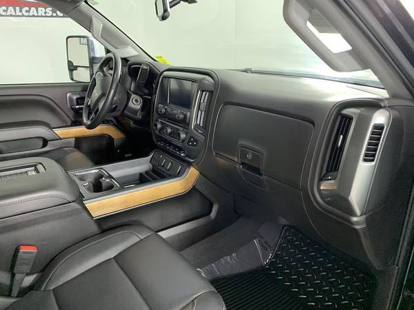 2019 Chevrolet Silverado 2500HD Diesel 4WD Chevy Crew cab LTZ Many for sale in Coeur d'Alene, WA – photo 12