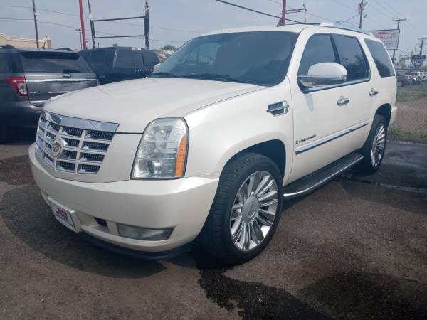 2007 Cadillac Escalade - - by dealer - vehicle for sale in McAllen, TX – photo 3