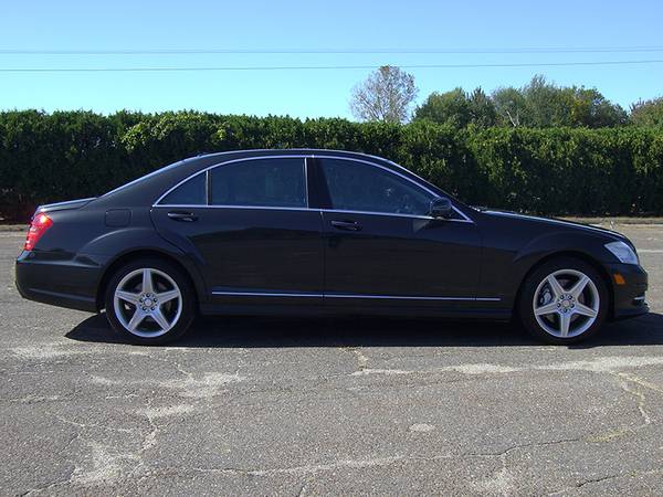 ► 2011 MERCEDES BENZ S550 AMG - AWD, NAVI, PANO ROOF, 19" WHEELS, MORE for sale in East Windsor, CT – photo 2