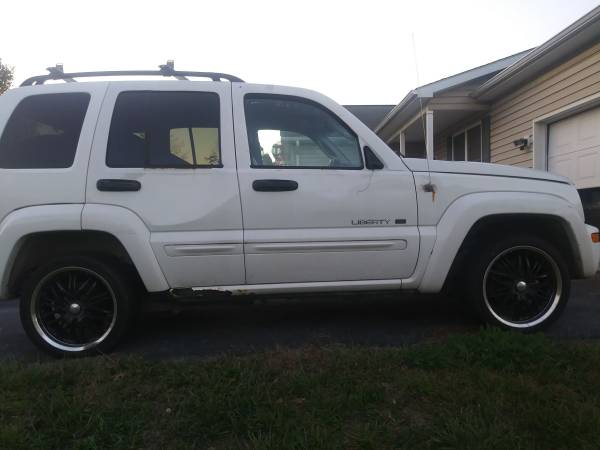 2003 Jeep Liberty 183k - cars & trucks - by owner - vehicle... for sale in Martinsburg, WV – photo 4