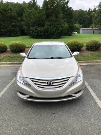 2011 Hyundai Sonata - cars & trucks - by owner - vehicle automotive... for sale in Alamance, NC – photo 2