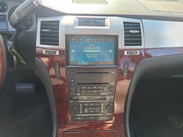 2007 Cadillac Escalade Luxury Edition - - by dealer for sale in Rensselaer, NY – photo 11