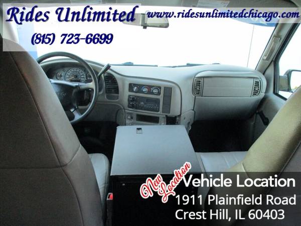 2005 Chevrolet Astro Cargo - - by dealer - vehicle for sale in Crest Hill, IL – photo 24