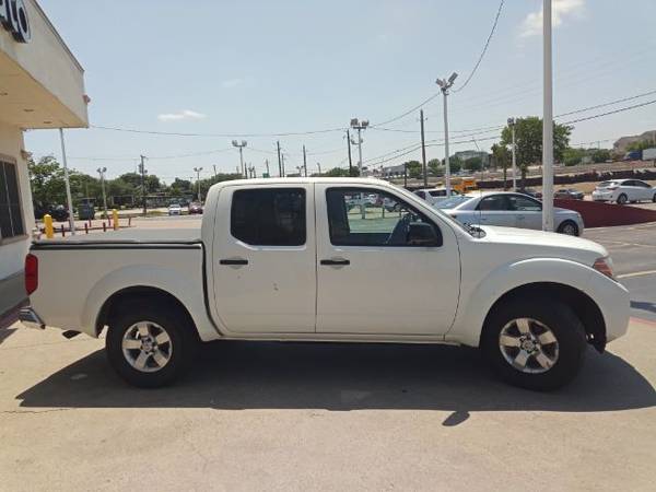 2013 Nissan Frontier - - by dealer - vehicle for sale in Arlington, TX – photo 2