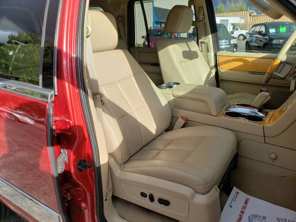 2008 Lincoln Navigator, Clean Carfax, 4X4, DVD, Backup Camera,... for sale in Lapeer, MI – photo 16