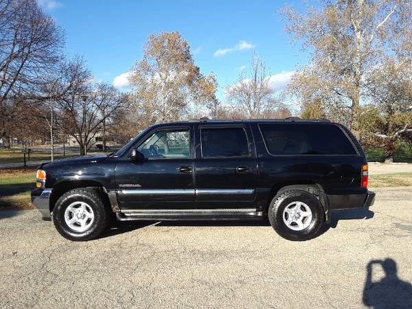 GMC Yukon XL SLT 4X4 - cars & trucks - by owner - vehicle automotive... for sale in Springfield, IL – photo 6