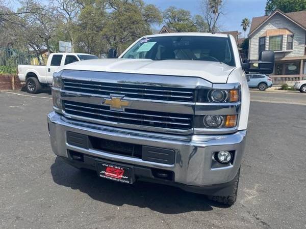 2015 Chevrolet Silverado 2500 LT Crew Cab 4X4 Tow Package Lifted for sale in Fair Oaks, CA – photo 3