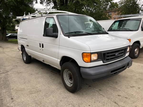2006 ford e250 cargo van Runs and drives good 117k miles for sale in Bridgeview, IL – photo 4