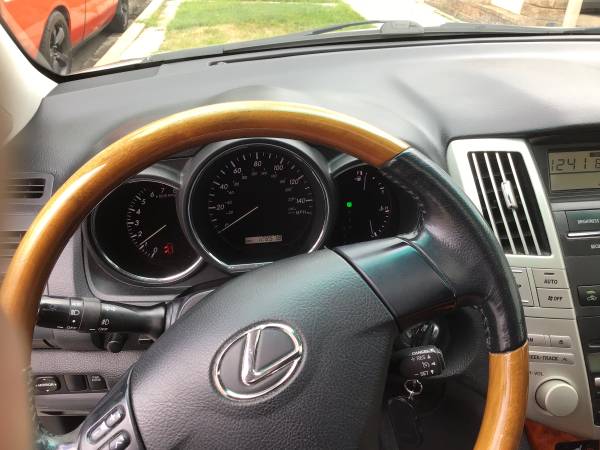 2005 LEXUS RX330 for sale in Chicago, IL – photo 9