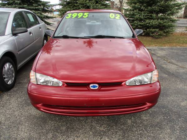 2002 CHEVROLET PRIZM (TOYOTA COROLLA IN DISGUISE) 1 PREV OWNER! -... for sale in Hubertus, WI – photo 2