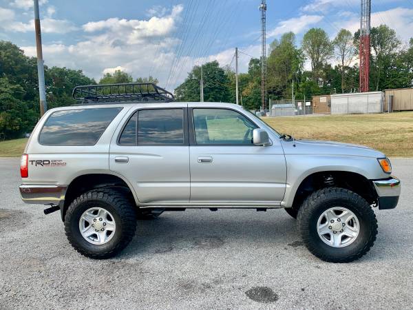 2001 Toyota 4Runner 4x4 V6 Lifted 33" tires OBO for sale in Franklin, TN – photo 3