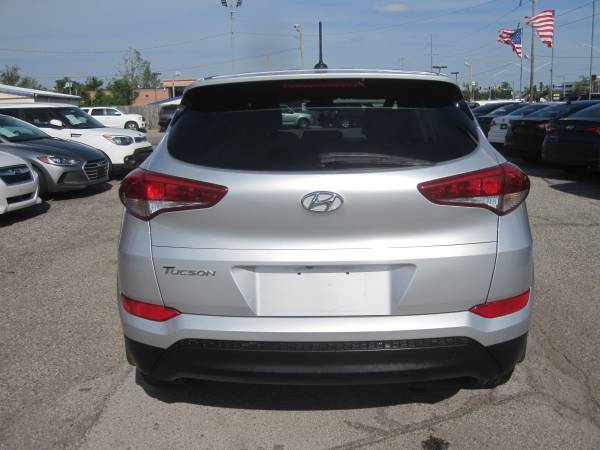 2016 Hyundai Tucson SE 4dr SUV w/Beige Seats - - by for sale in Bethany, OK – photo 6