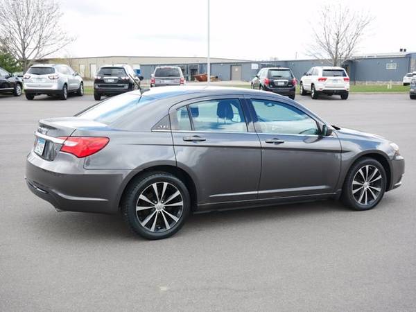 2014 Chrysler 200 Touring - - by dealer - vehicle for sale in Cambridge, MN – photo 11